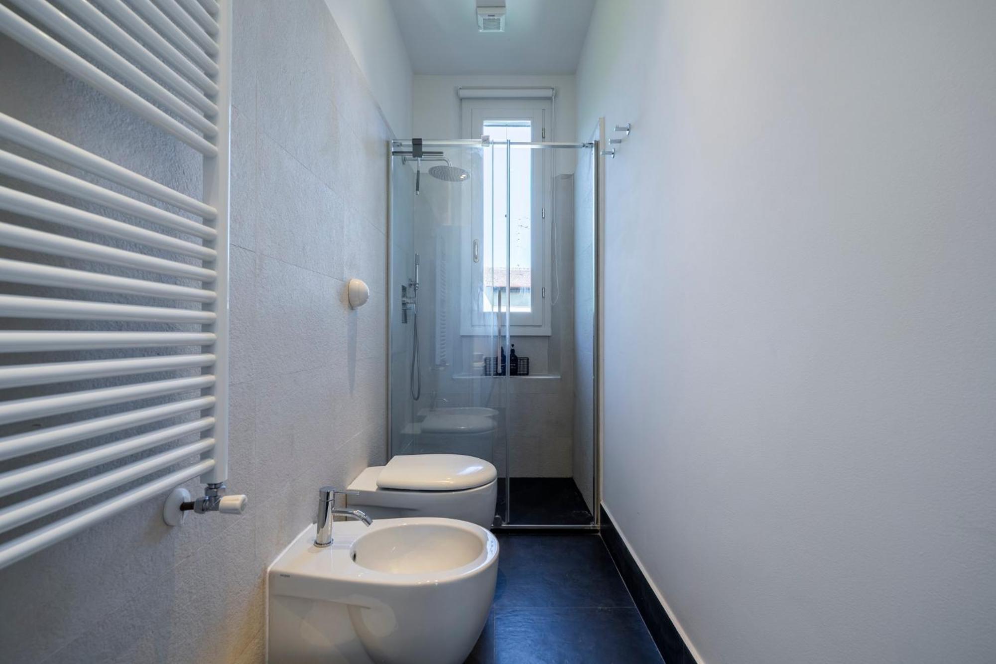 Burchiello Chic Stay-with View In Quiet Apartment *