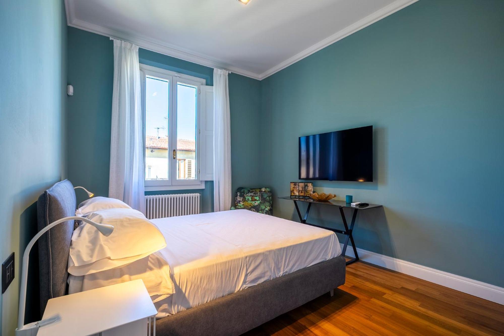 Burchiello Chic Stay-with View In Quiet Apartment Florence